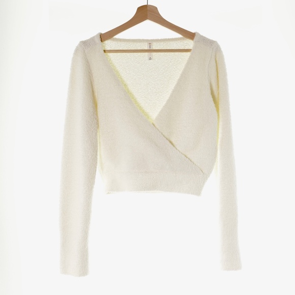 Anthropologie Daily Practice Ivory Fuzzy Teddy Bear Sweater Jogger Set Womens M - Picture 6 of 16